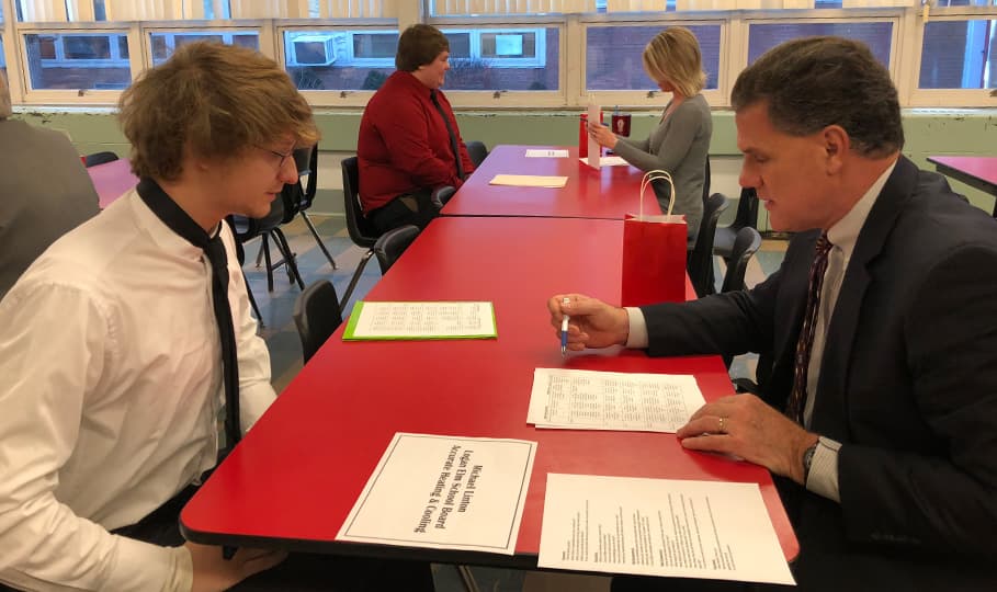 A Pickaway WORKS mock interview with a student and community volunteer